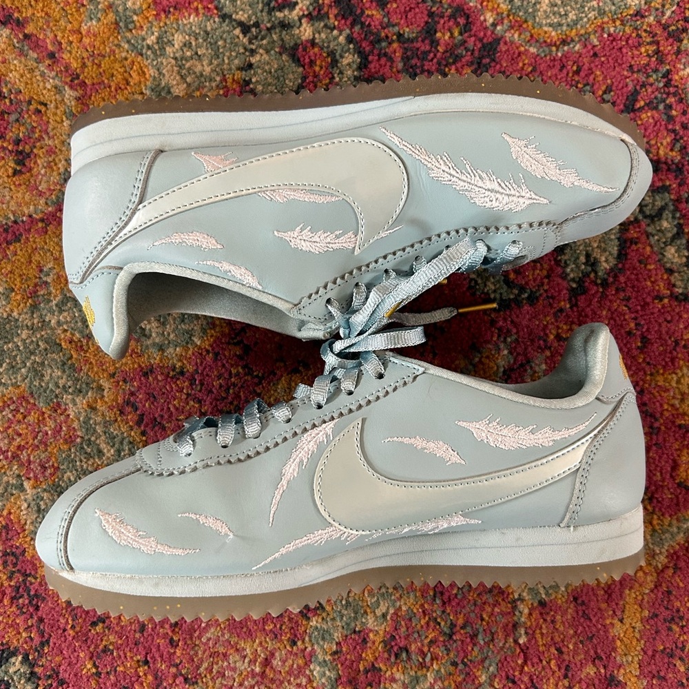 Nike | Women's Turquoise ‘Ocean Bliss’ Cortez Lace Up Leather Sneakers Size 6.5 - Picture 4 of 15